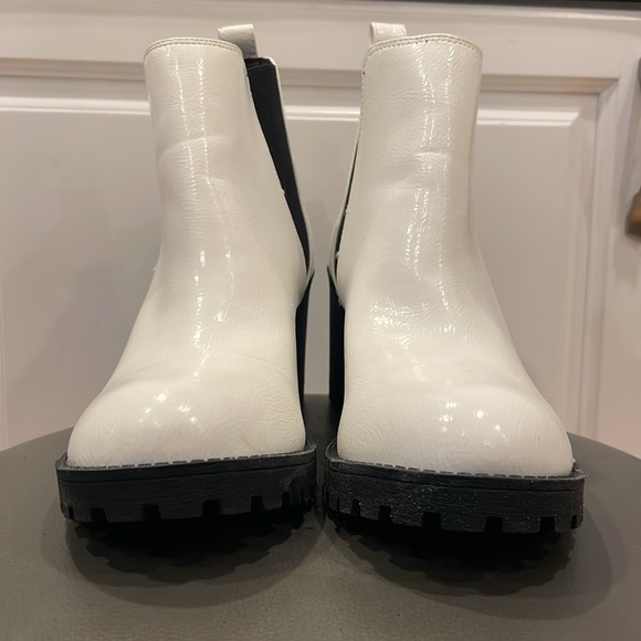 New Dirty Laundry Lisbon Ankle Boots White Size 6.5 - Picture 4 of 12